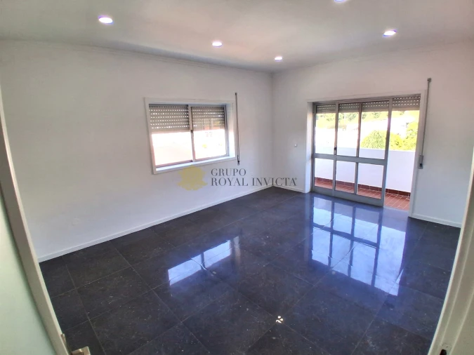 Apartamento T3 para Venda em Fânzeres e São Pedro da Cova Foto 7