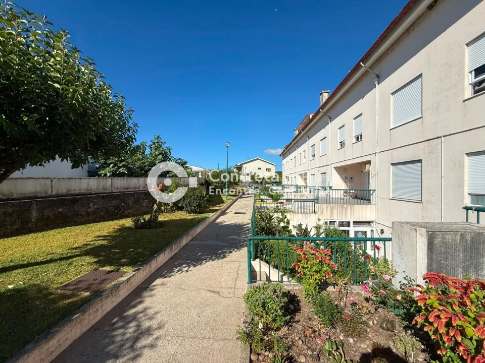 Apartamento T1 para Venda em Arcozelo Foto 9
