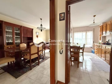 Apartamento T1 para Venda em Arcozelo