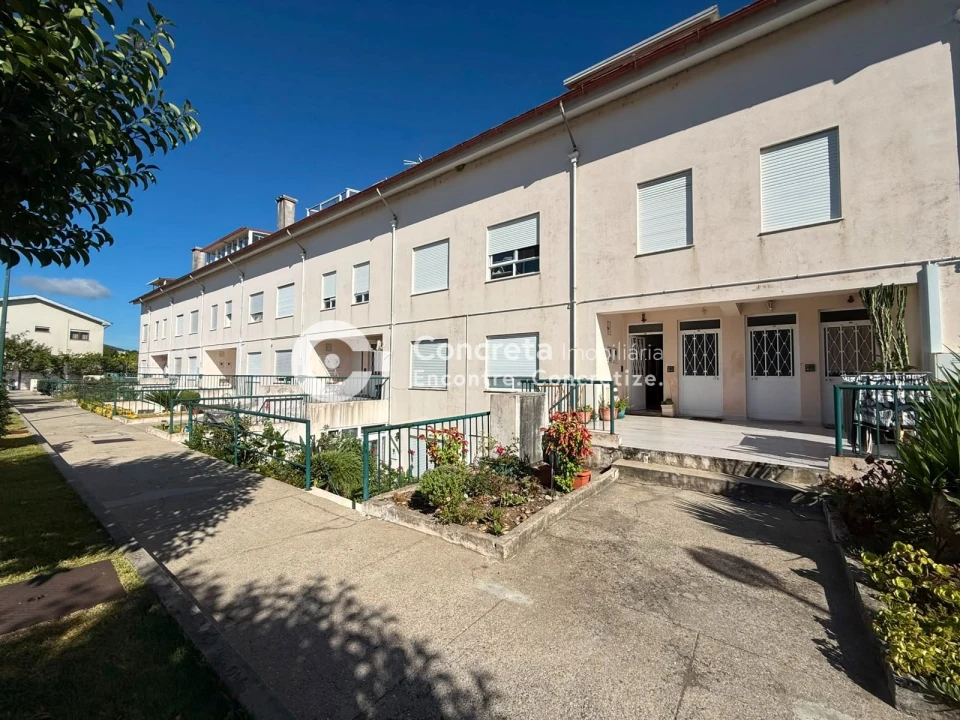 Apartamento T1 para Venda em Arcozelo Foto 1