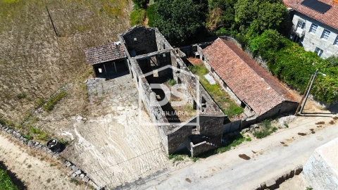 Quinta T2 para Venda em Airães