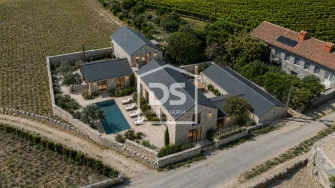 Quinta T2 para Venda em Airães