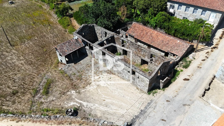 Quinta T2 para Venda em Airães Foto 13