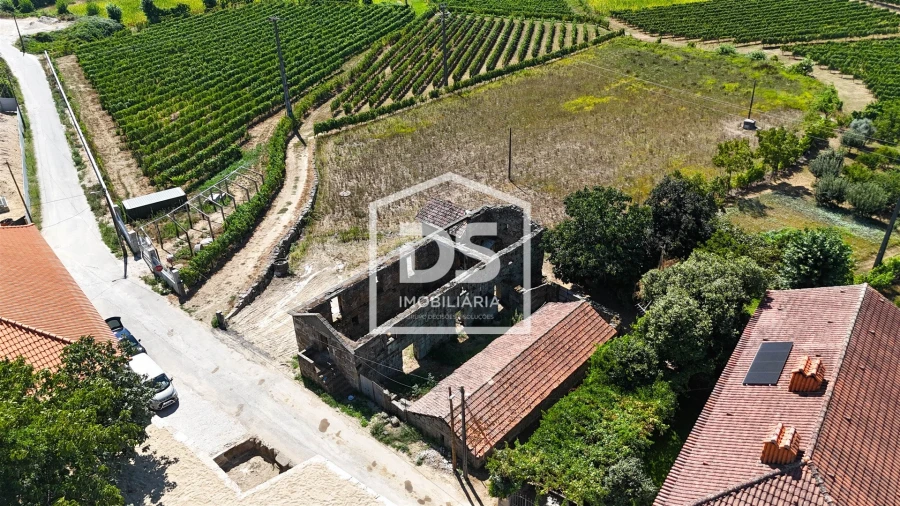 Quinta T2 para Venda em Airães Foto 16