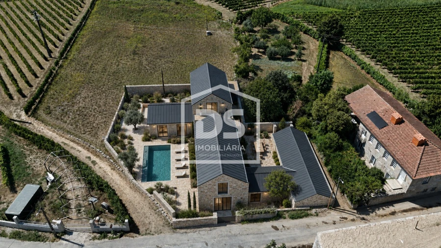 Quinta T2 para Venda em Airães Foto 2