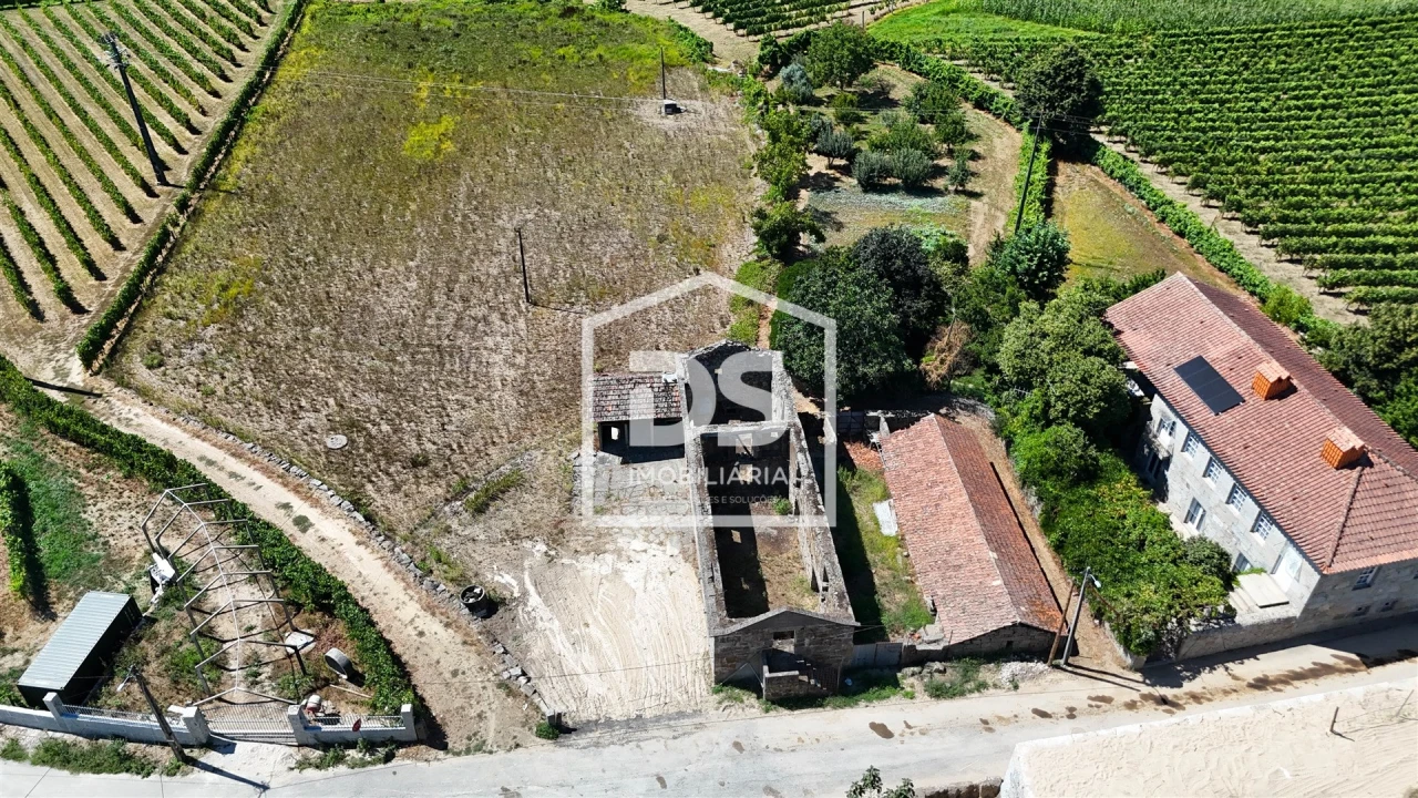 Quinta T2 para Venda em Airães Foto 9