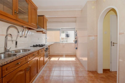 Apartamento T2 para Arrendamento em Barreiro e Lavradio