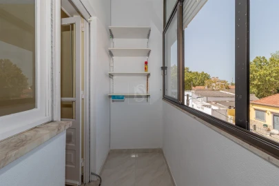 Apartamento T2 para Arrendamento em Barreiro e Lavradio