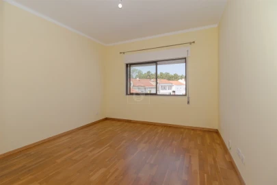 Apartamento T2 para Arrendamento em Barreiro e Lavradio