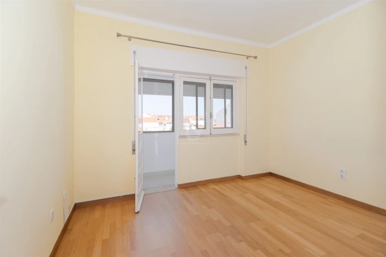 Apartamento T2 para Arrendamento em Barreiro e Lavradio Foto 12