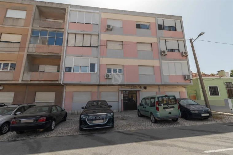 Apartamento T2 para Arrendamento em Barreiro e Lavradio Foto 10