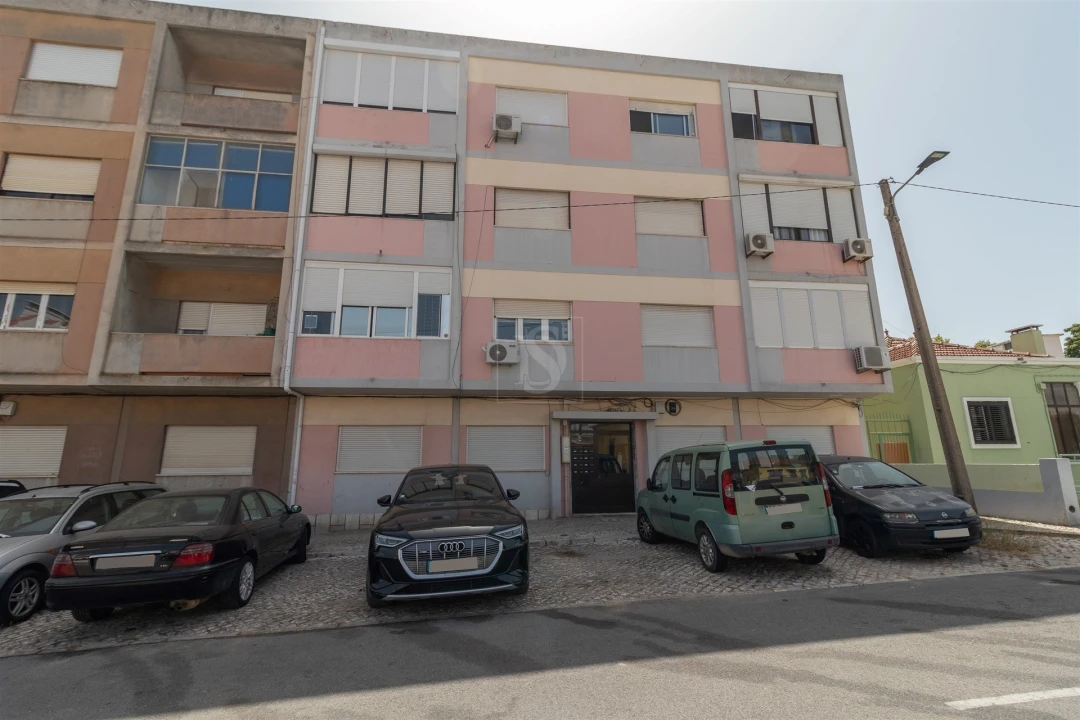 Apartamento T2 para Arrendamento em Barreiro e Lavradio Foto 10