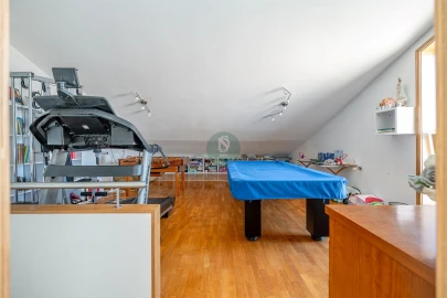 Moradia T4 para Venda em Serzedo e Perosinho