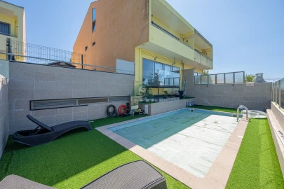 Moradia T4 para Venda em Serzedo e Perosinho
