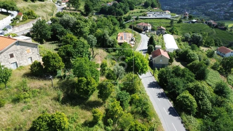 Moradia T4 para Venda em Crasto, Ruivos e Grovelas