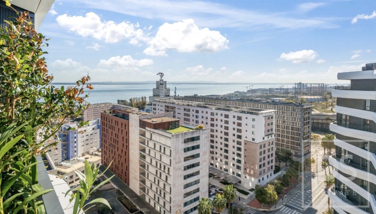 Apartamento T3 para Venda em Parque das Nações Foto 31