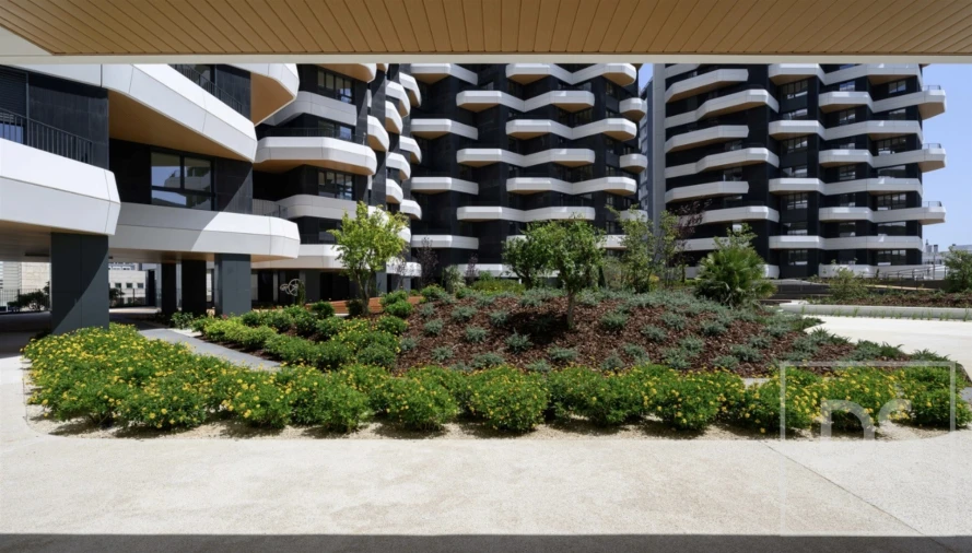 Apartamento T3 para Venda em Parque das Nações Foto 38