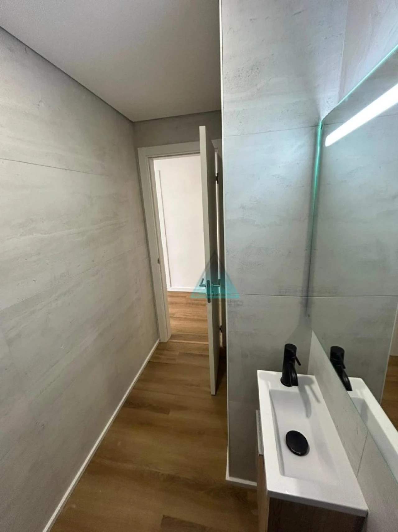 Apartamento T3 para Venda em Seixal, Arrentela e Aldeia de Paio Pires Foto 12