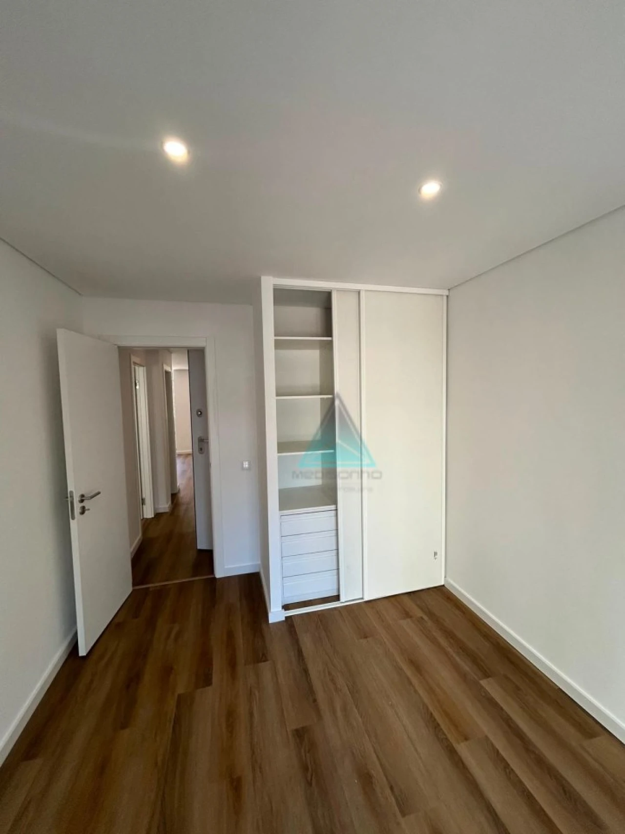 Apartamento T3 para Venda em Seixal, Arrentela e Aldeia de Paio Pires Foto 13