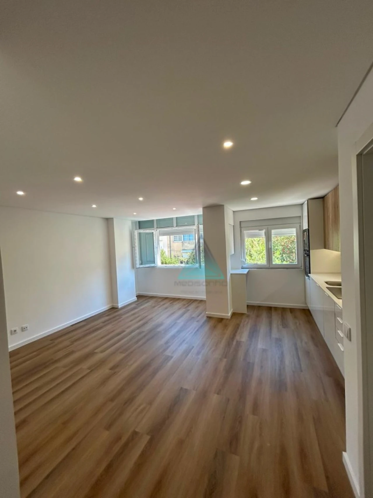 Apartamento T3 para Venda em Seixal, Arrentela e Aldeia de Paio Pires Foto 18