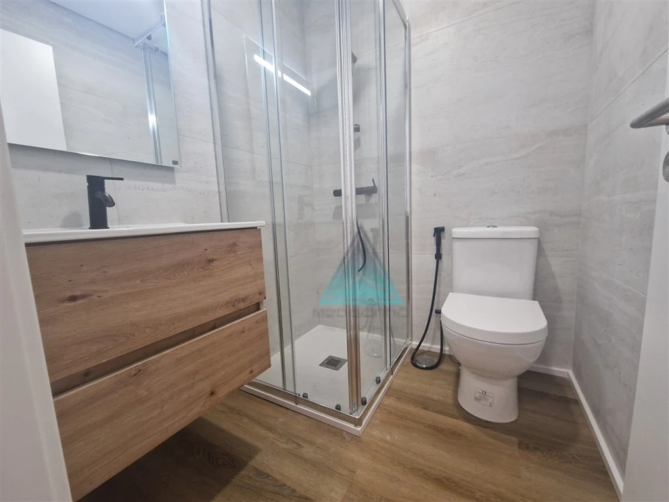 Apartamento T3 para Venda em Seixal, Arrentela e Aldeia de Paio Pires Foto 4