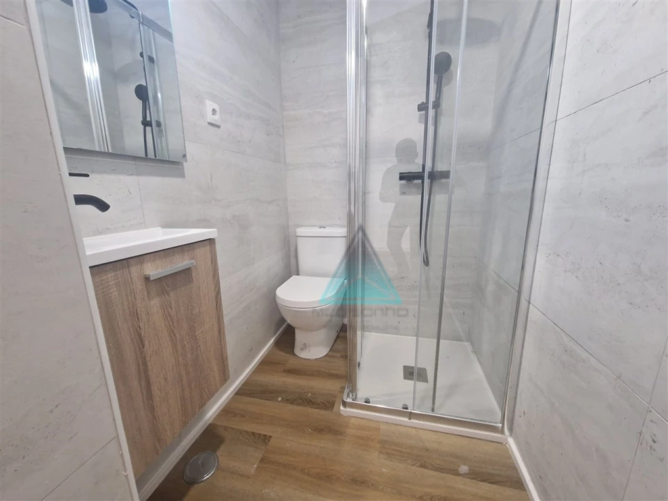 Apartamento T3 para Venda em Seixal, Arrentela e Aldeia de Paio Pires Foto 7