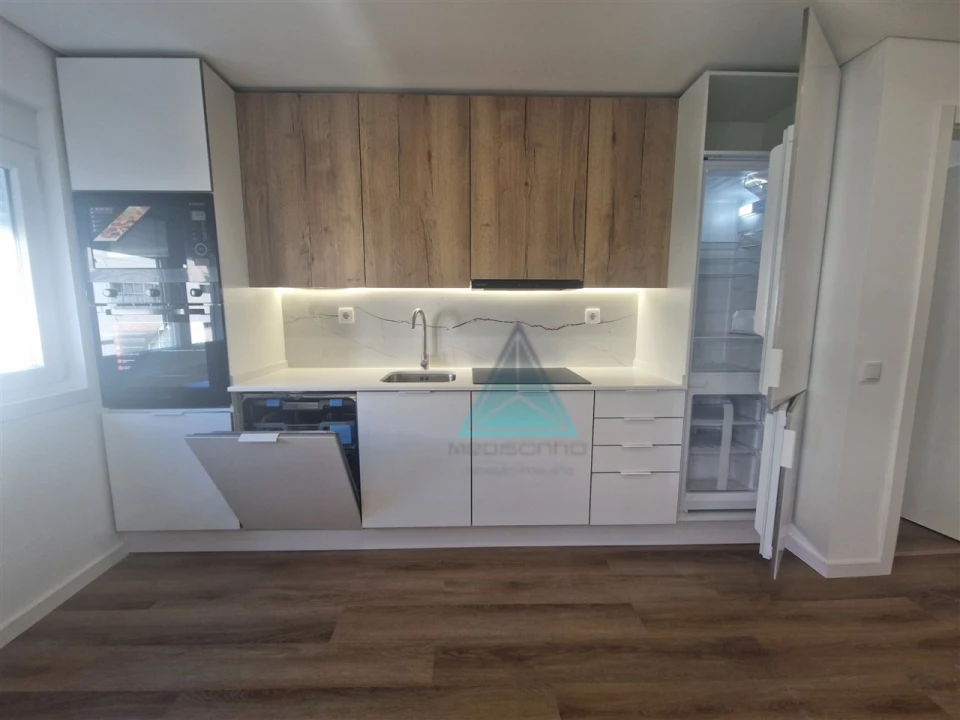 Apartamento T3 para Venda em Seixal, Arrentela e Aldeia de Paio Pires Foto 13