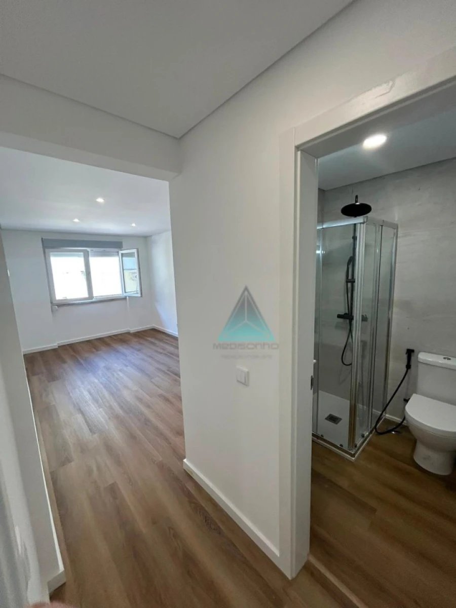 Apartamento T3 para Venda em Seixal, Arrentela e Aldeia de Paio Pires Foto 11