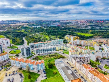 Armazém para Venda em Laranjeiro e Feijó