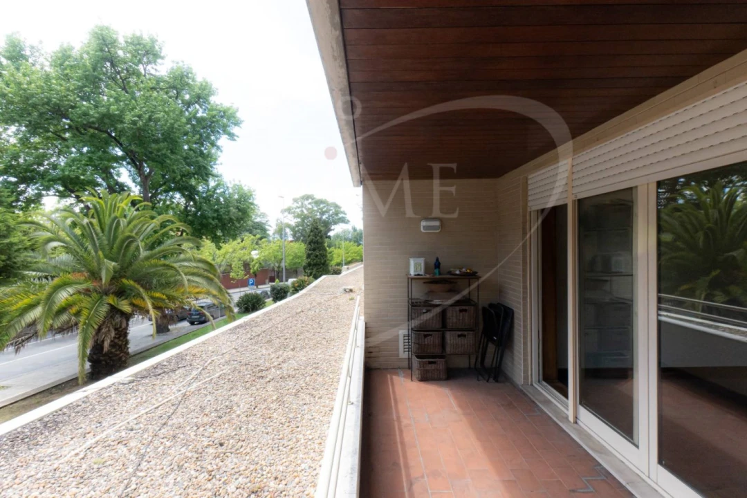 Apartamento T3 para Arrendamento em Lordelo do Ouro e Massarelos Foto 3