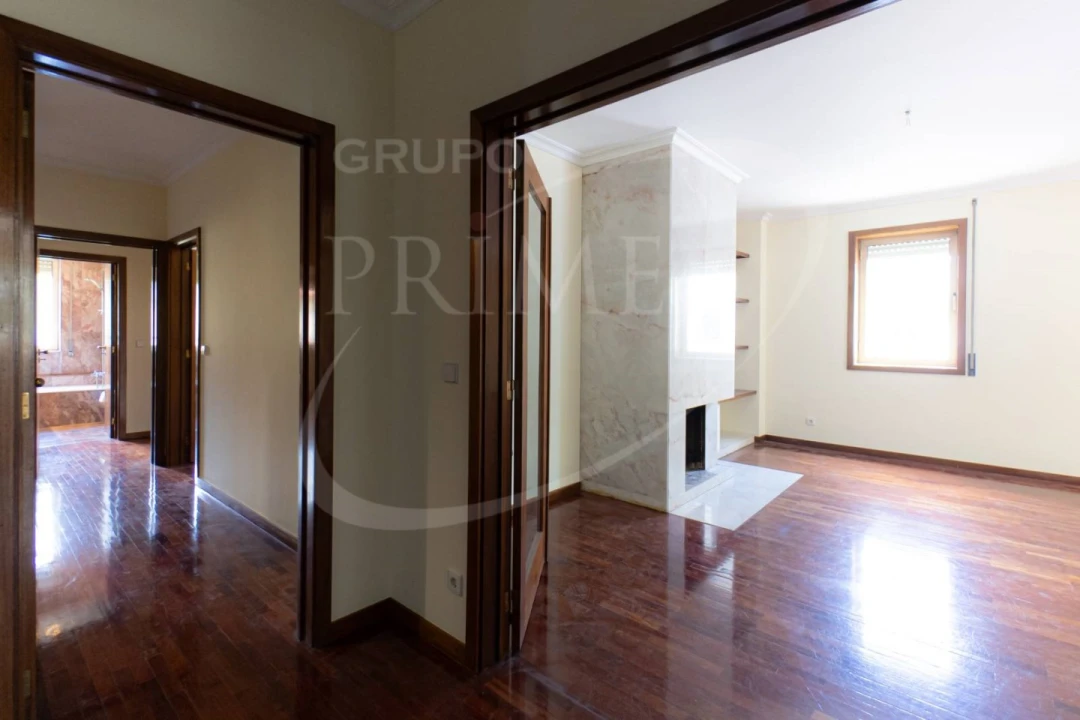 Apartamento T3 para Arrendamento em Lordelo do Ouro e Massarelos Foto 7