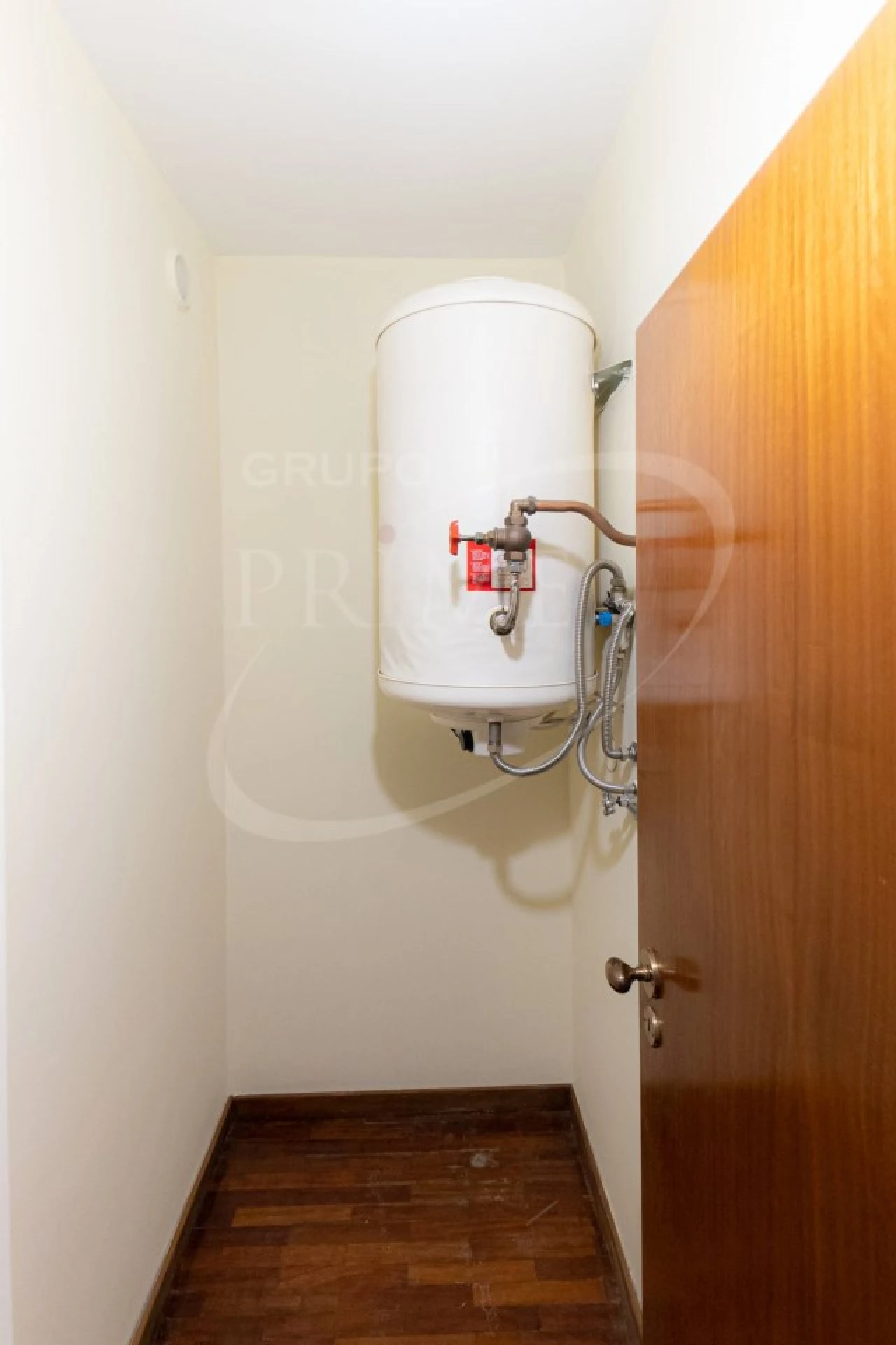 Apartamento T3 para Arrendamento em Lordelo do Ouro e Massarelos Foto 16
