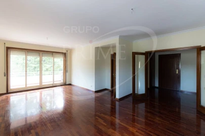 Apartamento T3 para Arrendamento em Lordelo do Ouro e Massarelos
