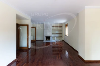 Apartamento T3 para Arrendamento em Lordelo do Ouro e Massarelos