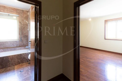 Apartamento T3 para Arrendamento em Lordelo do Ouro e Massarelos