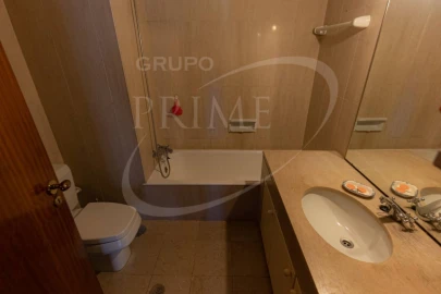 Apartamento T3 para Arrendamento em Lordelo do Ouro e Massarelos