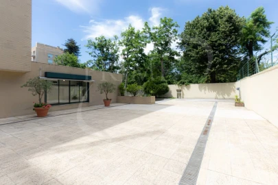 Apartamento T3 para Arrendamento em Lordelo do Ouro e Massarelos