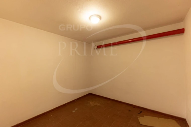Apartamento T3 para Arrendamento em Lordelo do Ouro e Massarelos Foto 32