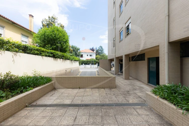 Apartamento T3 para Arrendamento em Lordelo do Ouro e Massarelos Foto 36