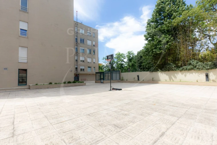 Apartamento T3 para Arrendamento em Lordelo do Ouro e Massarelos Foto 37