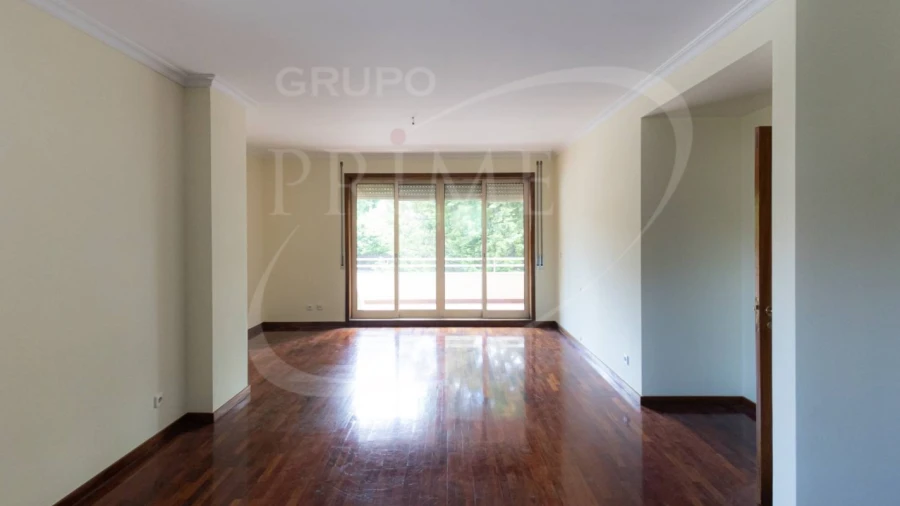 Apartamento T3 para Arrendamento em Lordelo do Ouro e Massarelos