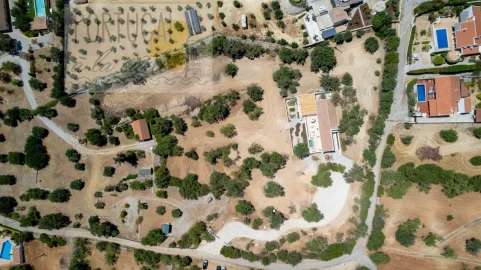 Moradia T3 para Venda em Santa Barbara de Nexe