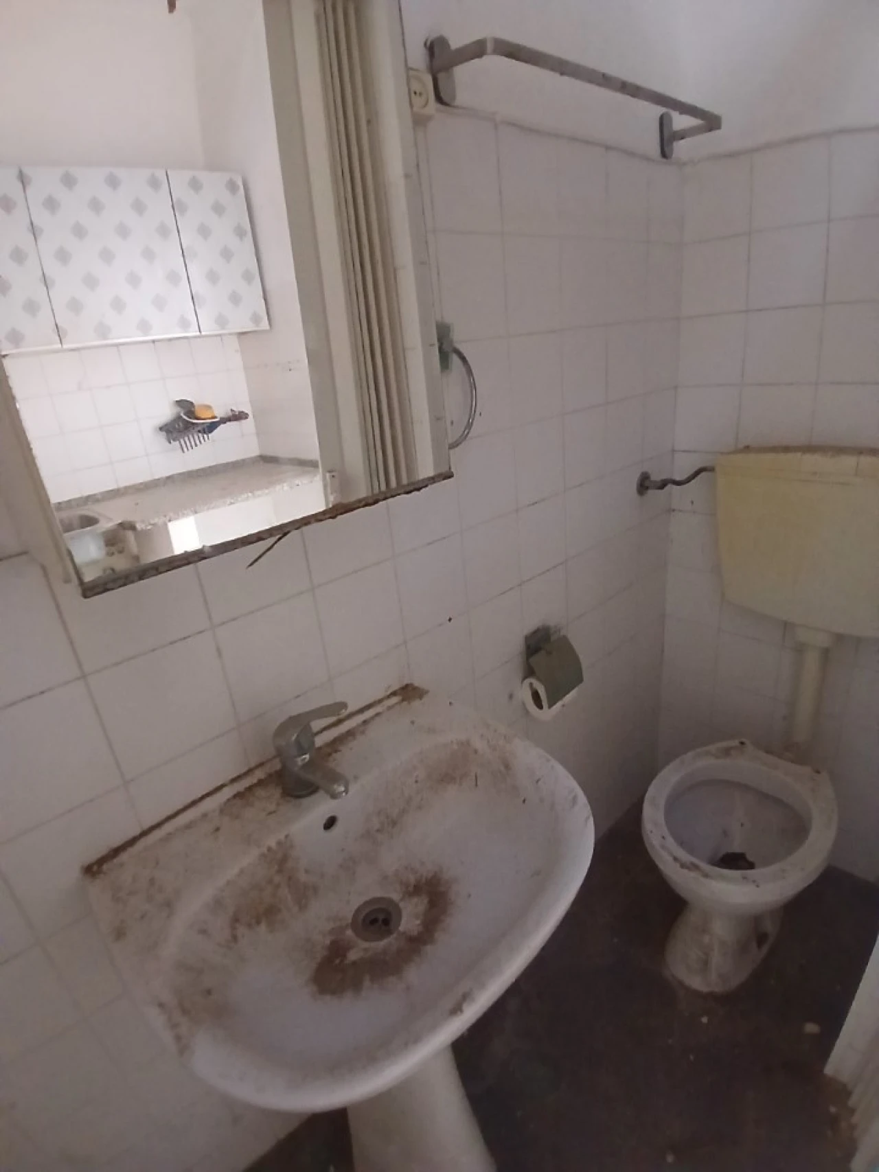 Moradia T1 para Venda em Algés, Linda-A-Velha e Cruz Quebrada-Dafundo Foto 54