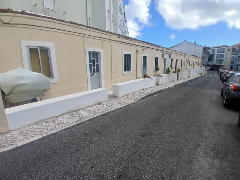 Moradia T1 para Venda em Algés, Linda-A-Velha e Cruz Quebrada-Dafundo Foto 79