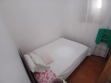 Moradia T1 para Venda em Algés, Linda-A-Velha e Cruz Quebrada-Dafundo