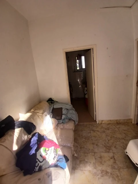 Moradia T1 para Venda em Algés, Linda-A-Velha e Cruz Quebrada-Dafundo