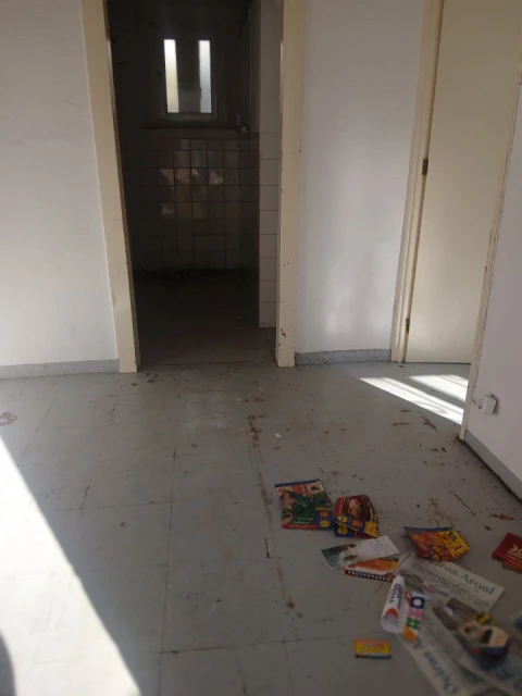 Moradia T1 para Venda em Algés, Linda-A-Velha e Cruz Quebrada-Dafundo