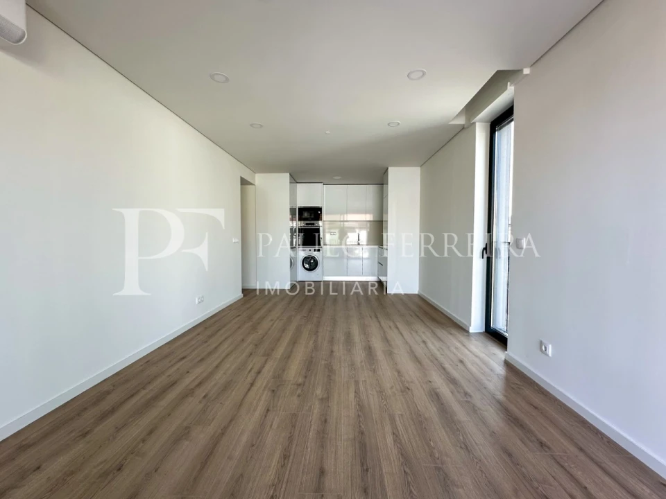 Apartamento T2 para Arrendamento em São Mamede de Infesta e Senhora da Hora Foto 5
