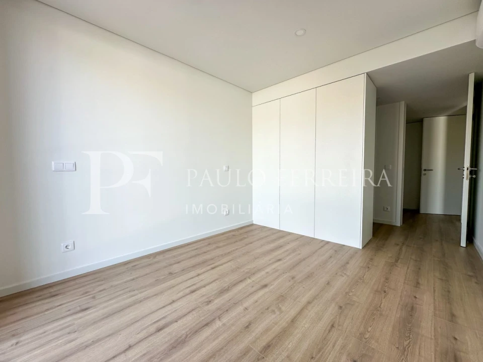 Apartamento T2 para Arrendamento em São Mamede de Infesta e Senhora da Hora Foto 10