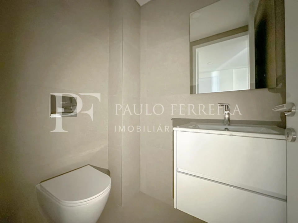 Apartamento T2 para Arrendamento em São Mamede de Infesta e Senhora da Hora Foto 15